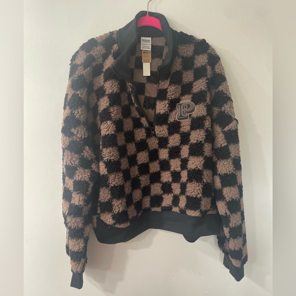 Victoria Secret’s Pullover with half zip XXL
